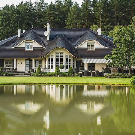 Hubertus Dwor Mysliwski Oppeln Exterior foto