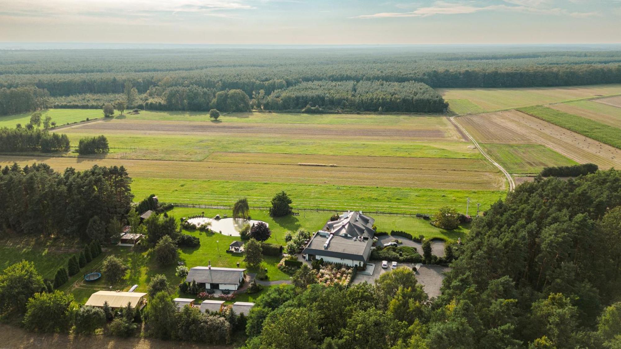 Hubertus Dwor Mysliwski Oppeln Exterior foto