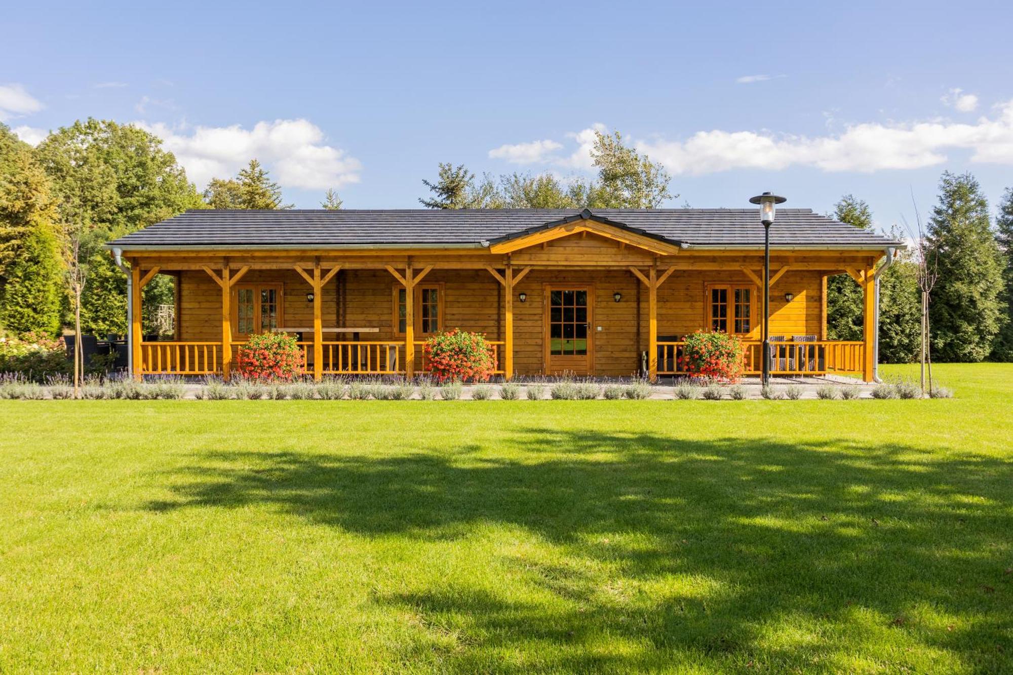 Hubertus Dwor Mysliwski Oppeln Exterior foto